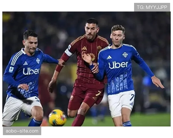 意甲焦点战帕尔马鏖战科莫 半场激战仍难破门